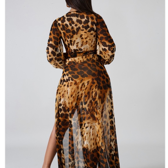 Roaring Slit Maxi Dress Brand New Multiple Sizes - Picture 4 of 7